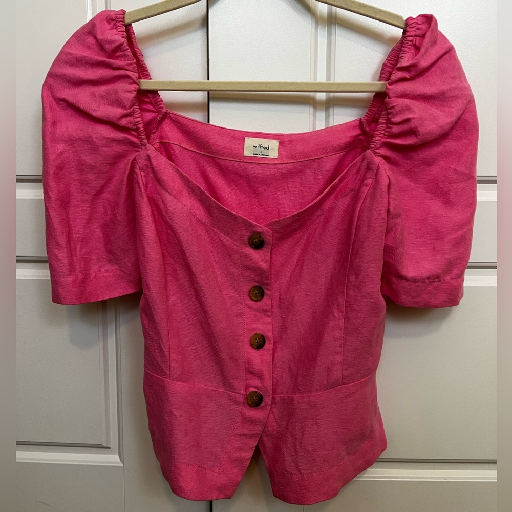 Aritzia, pink peasant blouse. Peplum.